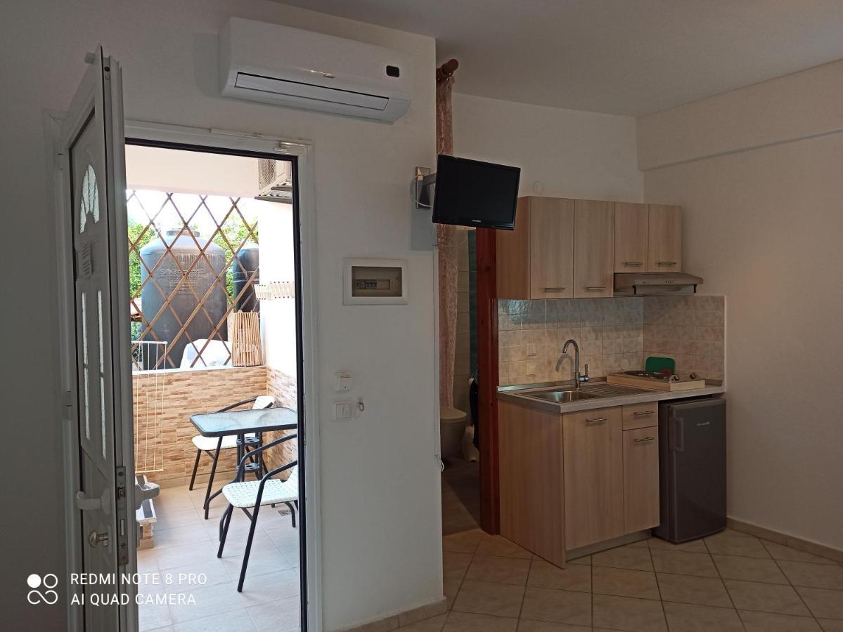 Filomeni Studios Pefkochori Bagian luar foto