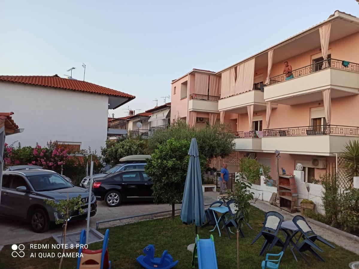 Filomeni Studios Pefkochori Bagian luar foto